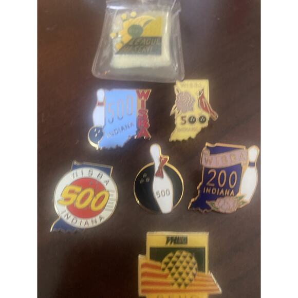 Bowling Pin Lot Of 7 - Picture 3 of 4